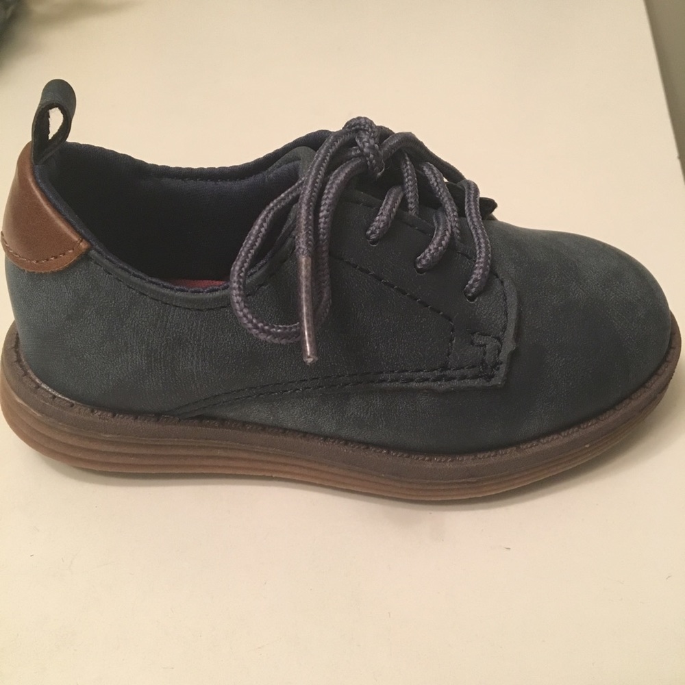 Toddler wingtip shoes